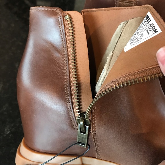 New Sorel Joan of Arctic Wedge III Zip Bootie, Brown Waterproof Leather Boots - Picture 15 of 16